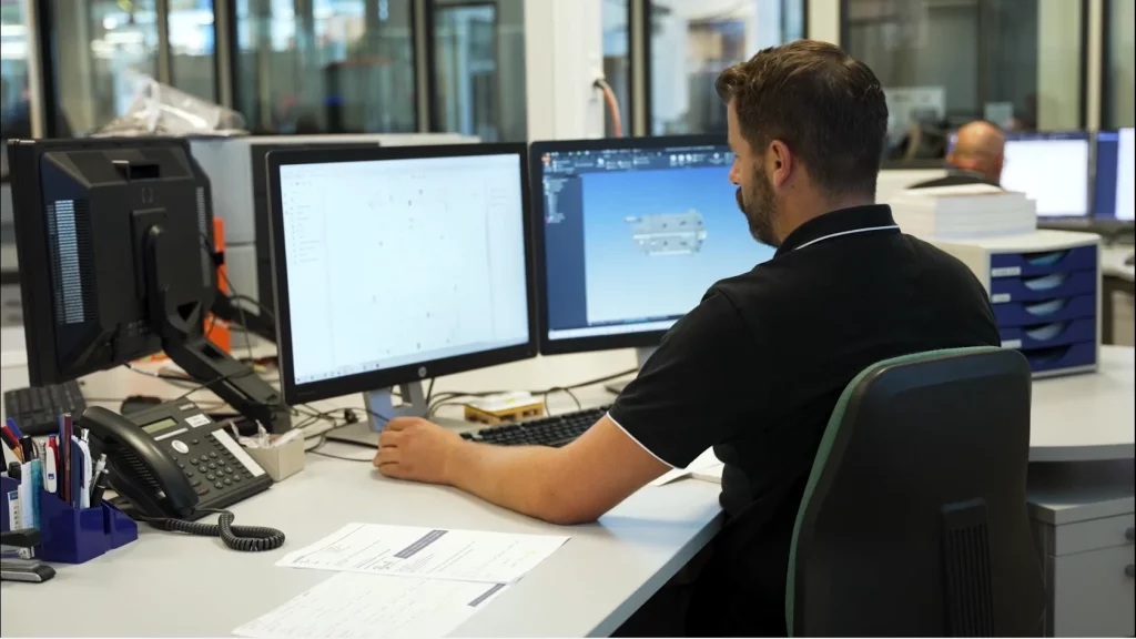 Constructeur CREVOISIER